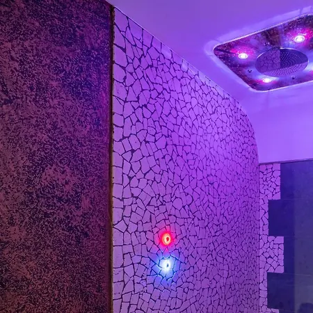 Vakantiehuis In With Sauna *